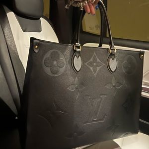 Louis Vuitton On The Go GM -Black